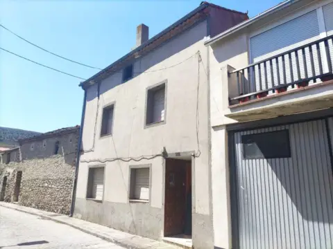 Casa en Vallelado