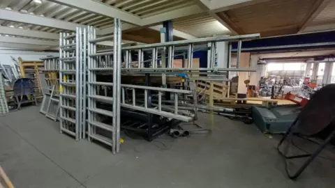 Nave industrial en Cuevas Blancas Bajas