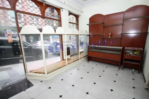 Local comercial en calle de Máximo García Garrido, 9