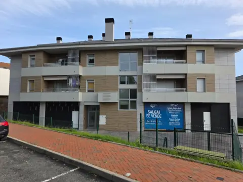 Local comercial en Maruri-Jatabe