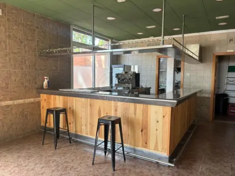Local comercial en El Rieral-Can Sabata