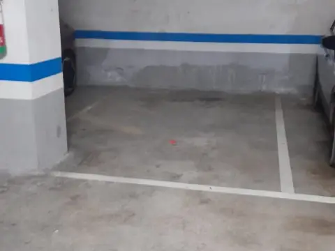 Garaje en Amara Berri