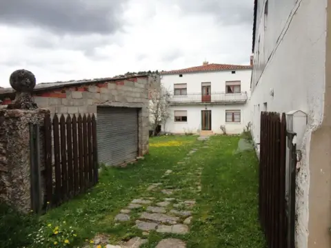 Chalet en calle Plaza, 32