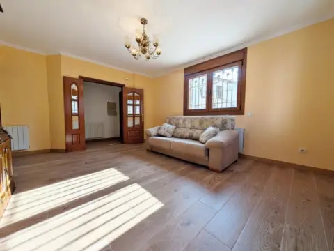 Casa adosada en El Burgo de Ebro