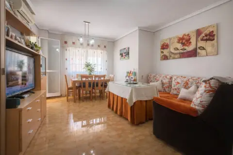 Piso en Las Colonias