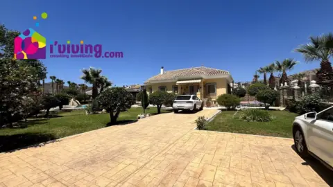 Chalet en Cantoria