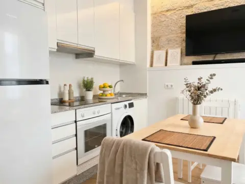 Estudio en Fátima-Travesía de Vigo-San Xoán