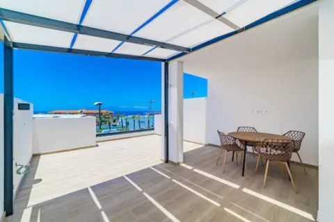 Chalet en calle Pleamar, 38