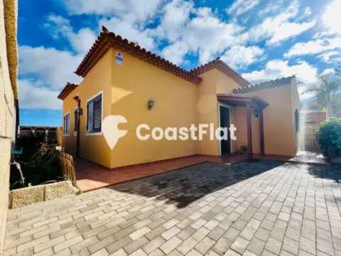 Chalet en Guargacho-Guaza-Cho
