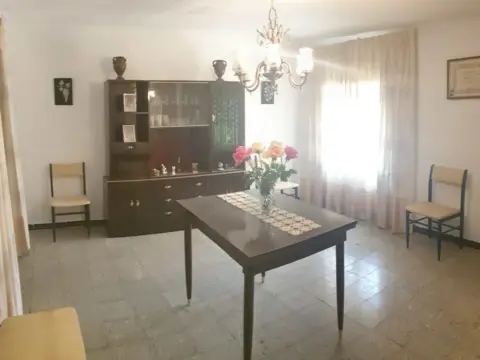 Chalet en Munébrega