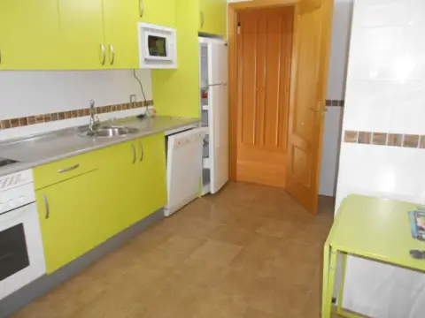 Piso en San Nicolás-La Toledana-Valle Amblés