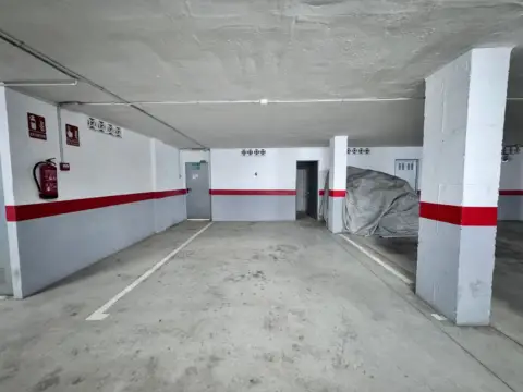 Garaje en calle de la Tella, 2