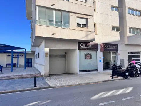 Garaje en calle de la Tella, 2