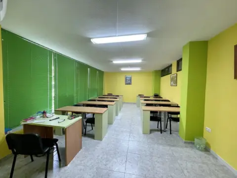Local comercial en Malpartida de Plasencia