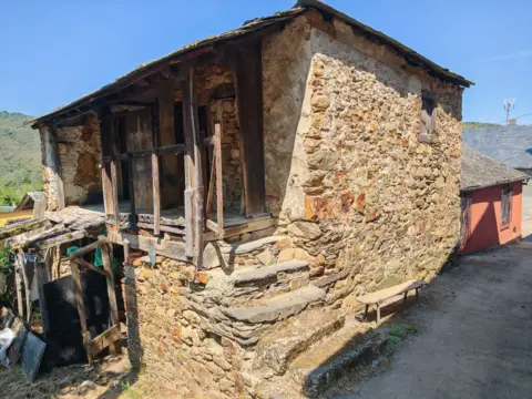 Casa en Santa Marina del Sil