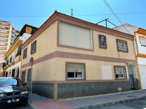 Chalet en calle Pino, nº 14