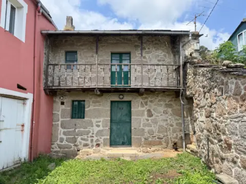 Chalet en calle Canaledo - Bacoi, nº 7