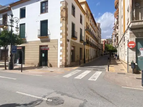 Local comercial en Centro-Corredera