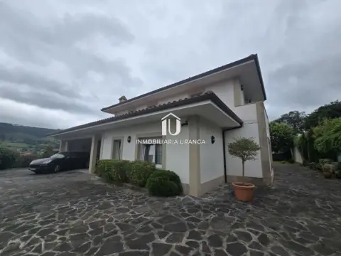 Chalet en San Mamés de Meruelo