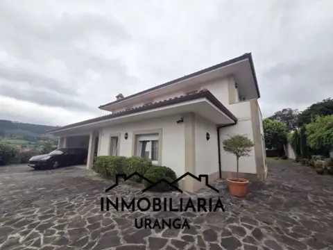 Chalet en San Bartolomé