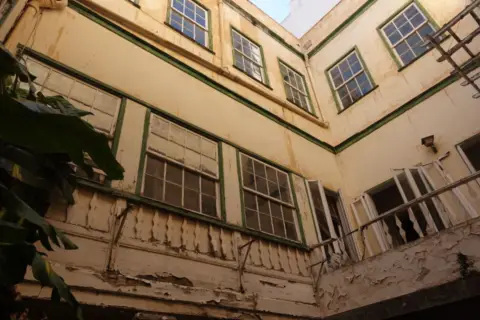 Casa adosada en Centro-Zona calle Castillo