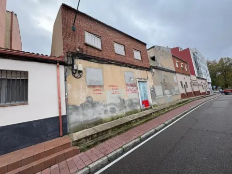 Chalet en Las Flores-San Isidro-Pajarillos