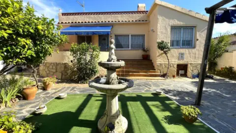 Casa – Roses
