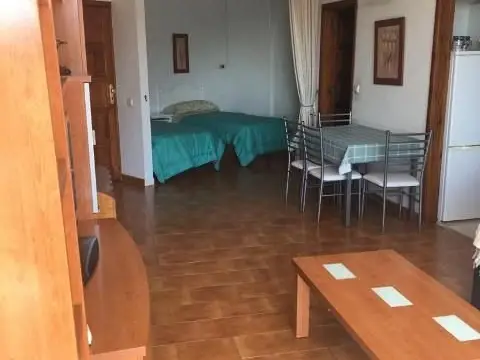 Estudio en Avenida Juan Carlos I, 26