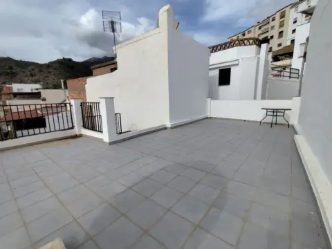 Casa adosada en Otívar