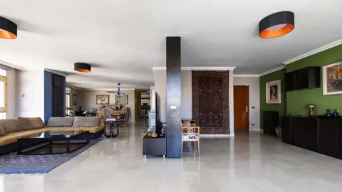 Ático en Rambla-Duggi-Los Hoteles