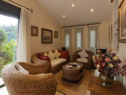 Chalet en La Raya del Palancar-Guadamonte