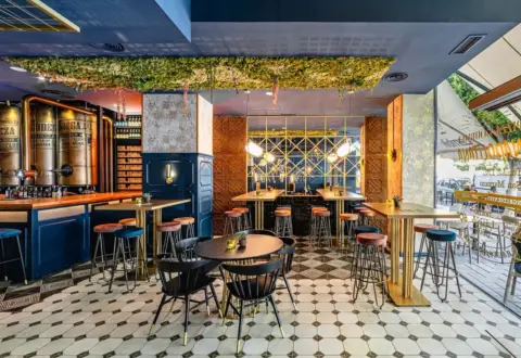 Local comercial en El Cónsul-El Romeral-La Colonia Santa Inés