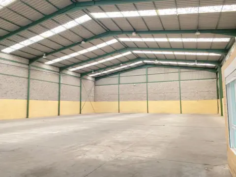 Nave industrial en Cacicedo