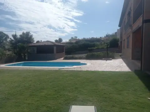 Chalet en Malpartida de Plasencia