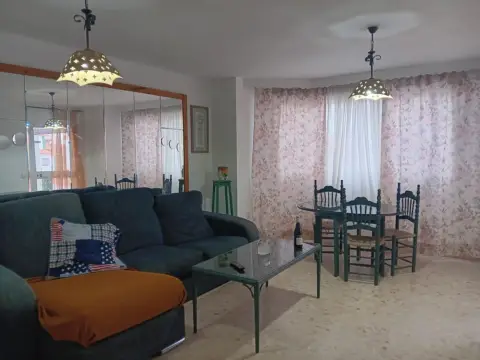 Piso en San Pedro-Gabriel Miró-María Guerrero