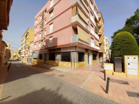 Local comercial en La Viña-San José