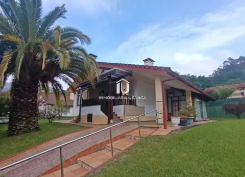 Chalet en Adino