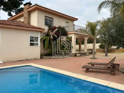 Chalet en El Carme-Sant Agustí-Bonavista