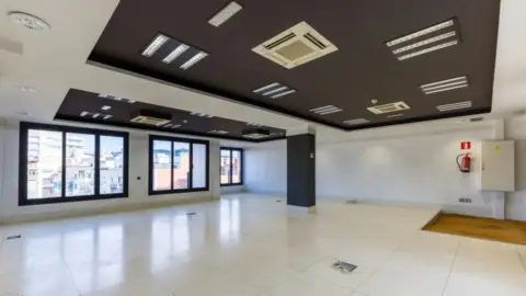 Lokal użytkowy, 104 m²