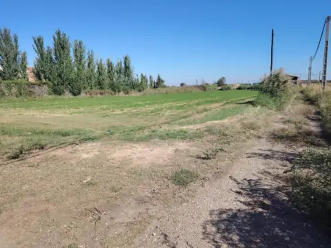 Terreno en Santa Isabel-Movera