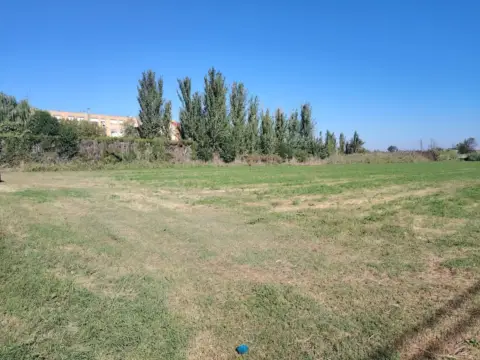 Terreno en Santa Isabel-Movera