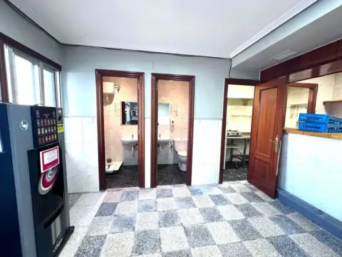Local comercial en San Juan-La Magdalena