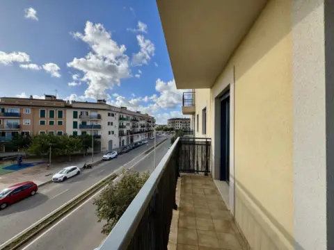 Piso en calle Ronda de Na Haros, nº 1