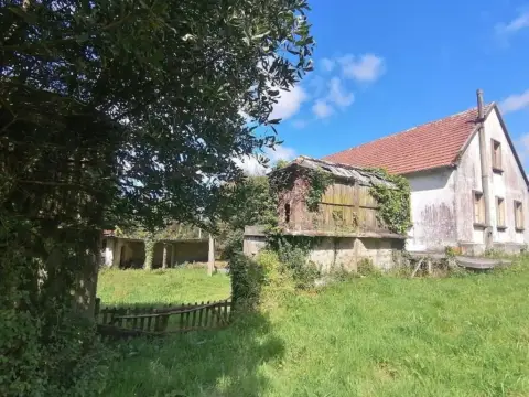 Casa en A Vila da Igrexa