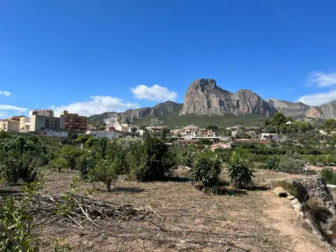 Terreno en Polop