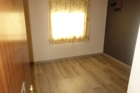 Piso en Raval-Santa Rosa-Safaretjos