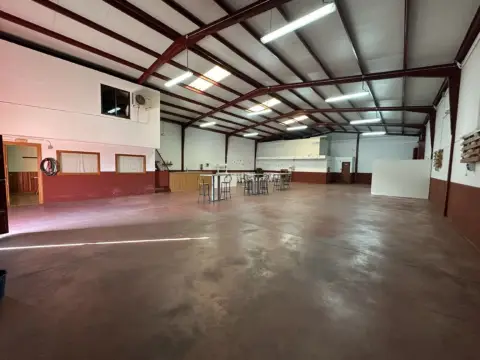Nave industrial en Malpartida de Plasencia