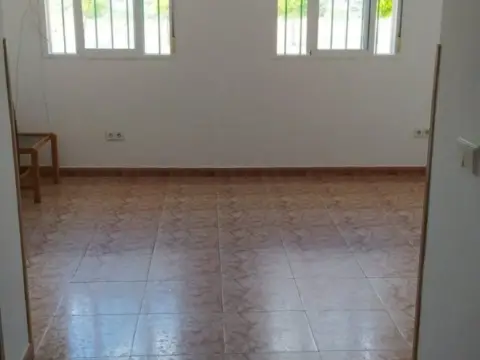 Casa adosada en Corrales