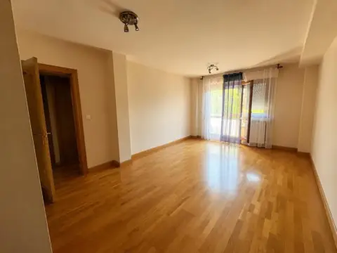 Piso en La Puebla de Alfindén