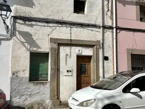 Chalet en Malpartida de Plasencia